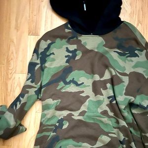 Men’s Light weight camo hoodie